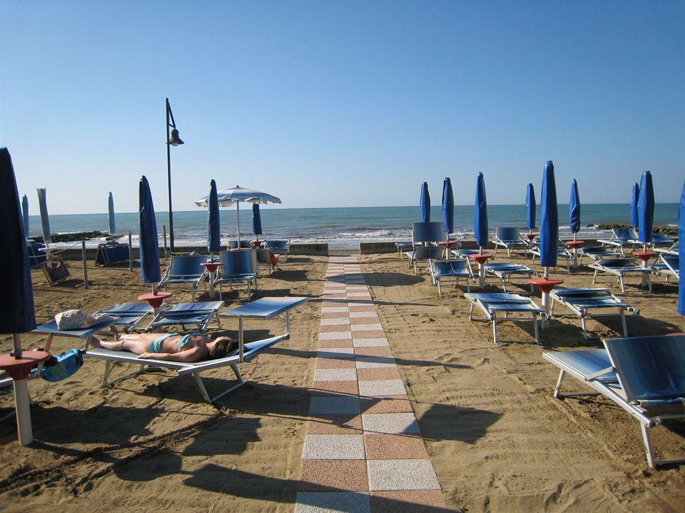 Residence Florida Caorle Eksteriør billede